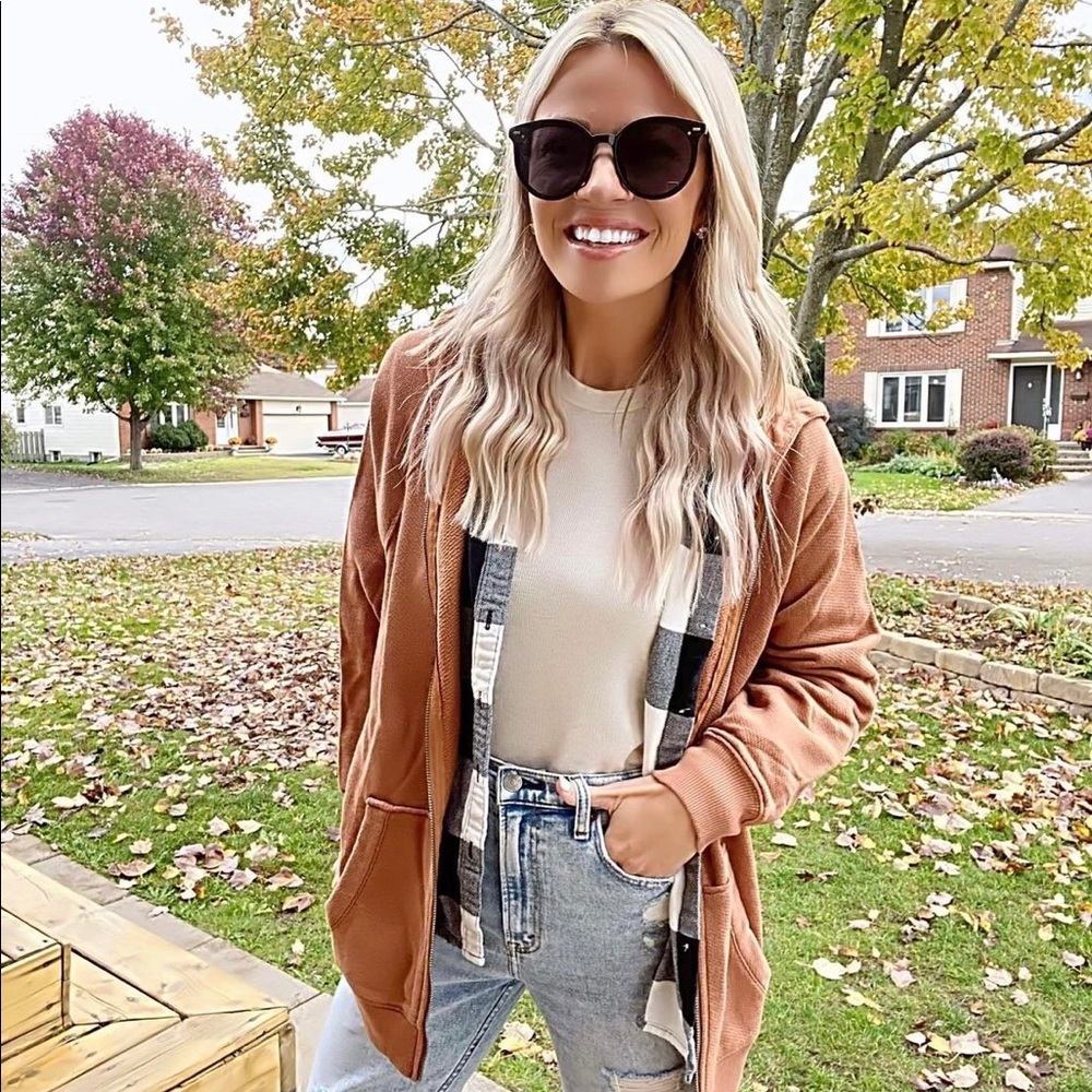 American eagle oversized zip up hoodie